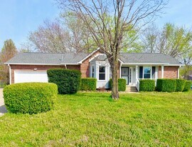 3411 Polly Dr in Clarksville, TN - Building Photo