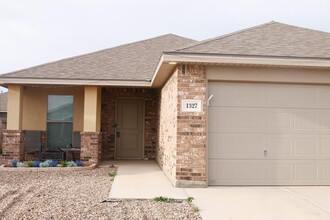 1327 Masquerade Blvd in Odessa, TX - Building Photo - Building Photo