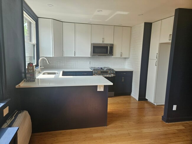 1436 67th Ave, Unit B in Philadelphia, PA - Foto de edificio - Building Photo