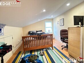 11 Bothwell Rd, Unit 2 in Boston, MA - Foto de edificio - Building Photo