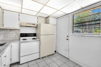 2820 NE 201st Terrace in Aventura, FL - Building Photo - Building Photo