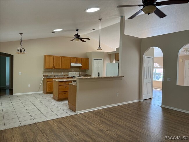 3 Lindwood Ct