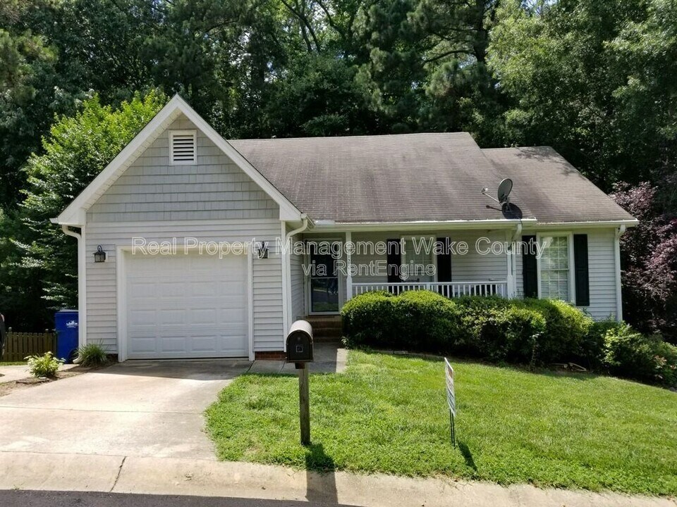 2120 Leadenhall Way in Raleigh, NC - Building Photo