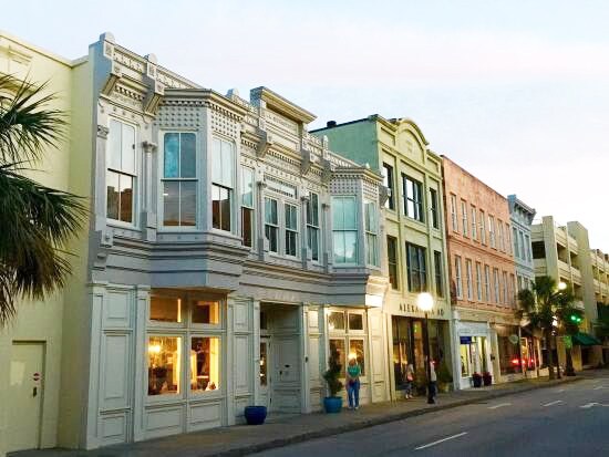 235 King St in Charleston, SC - Building Photo