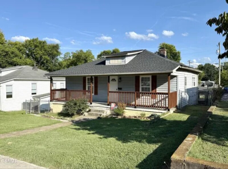 275 Glascock St in Alcoa, TN - Building Photo