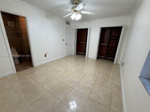 1560 W 46th St in Hialeah, FL - Building Photo - Building Photo