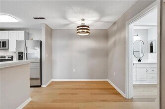 214 Granville Ct in Atlanta, GA - Building Photo - Building Photo