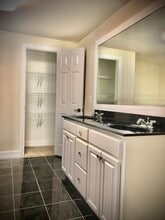 1185 Johnson Rd, Unit Johnson Studio in Chickamauga, GA - Building Photo - Building Photo