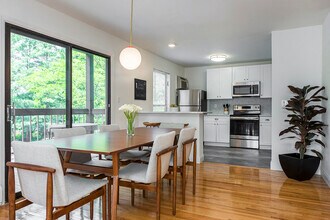 Everly Roseland in Roseland, NJ - Building Photo - Building Photo