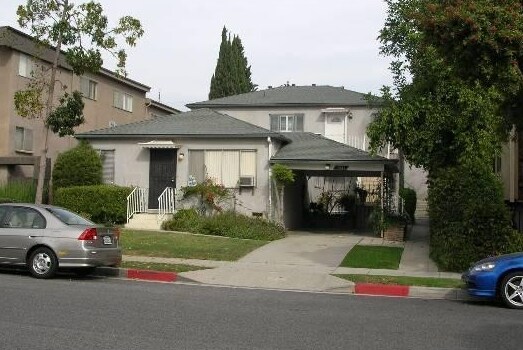 1533 Yale St in Santa Monica, CA - Building Photo