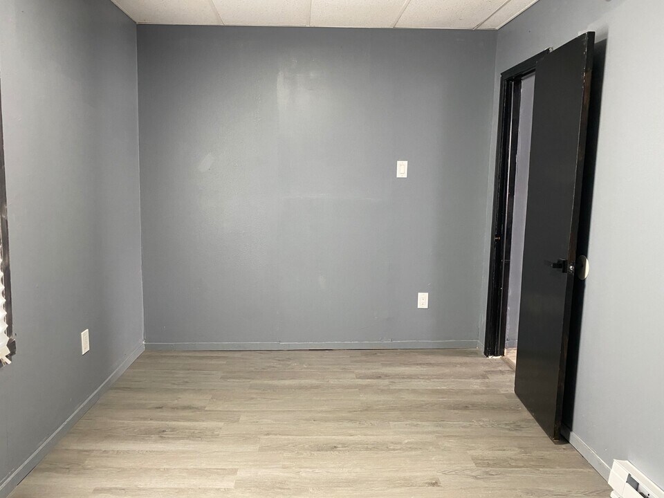 108 North St-Unit -1 in Gloversville, NY - Foto de edificio