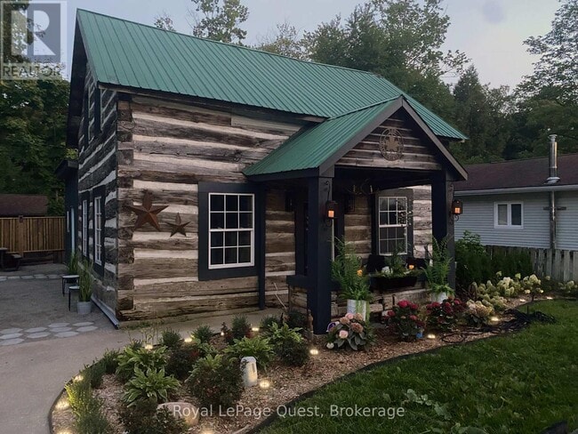 347 Balm Beach Rd