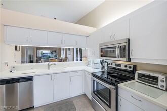 1665 Windy Pines Dr in Naples, FL - Building Photo - Building Photo