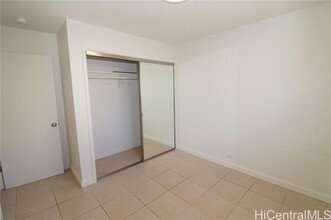 2787 Waialae Ave in Honolulu, HI - Building Photo - Building Photo