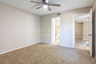 2204 Ridgmar Plaza in Fort Worth, TX - Building Photo - Building Photo