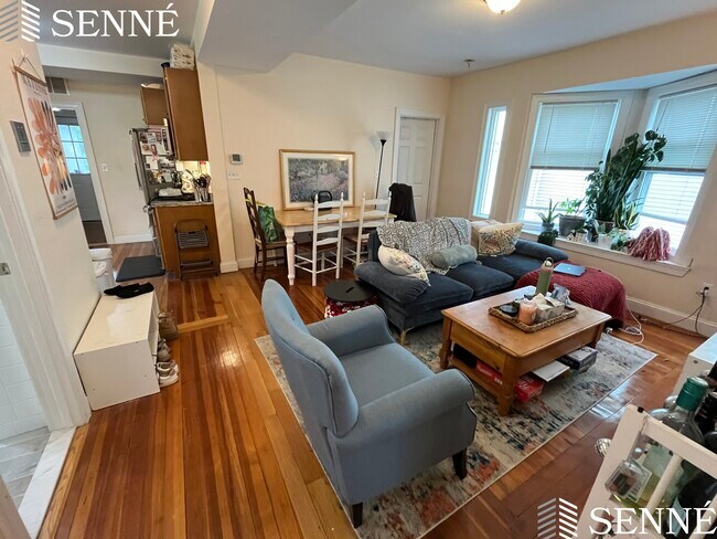 23 Willard Ave, Unit 2 in Medford, MA - Building Photo - Building Photo