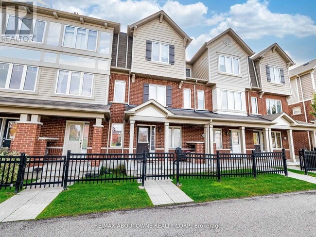 6020 Derry Rd in Milton, ON - Building Photo - Building Photo