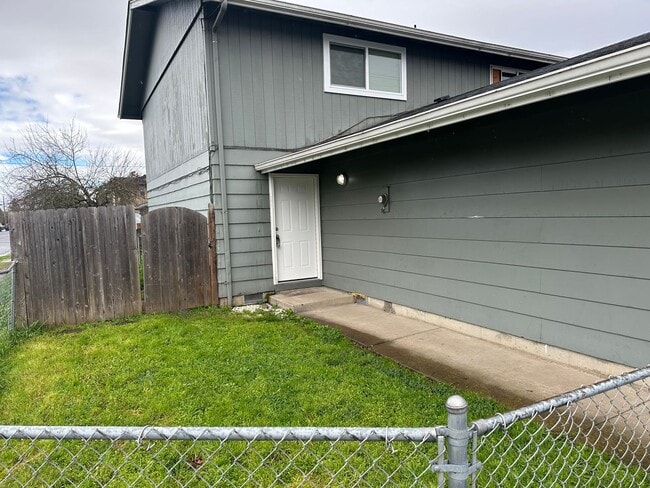 property at 456 S 42nd St