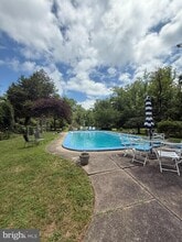 86 Linvale Rd in Ringoes, NJ - Building Photo - Building Photo