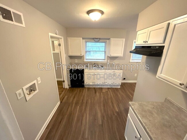 property at 3156 Clarendon Rd