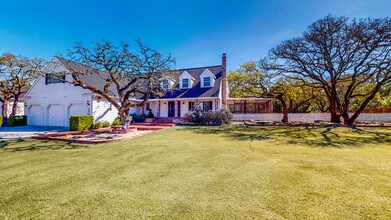 4016 Quartz Dr in Santa Rosa, CA - Building Photo - Building Photo