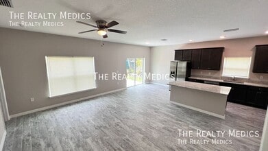 3175 Torrence Ave SE in Palm Bay, FL - Building Photo - Building Photo