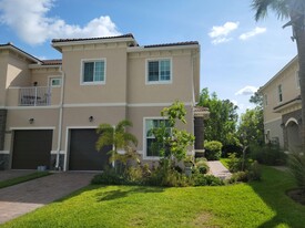 6224 SE Portofino Cir