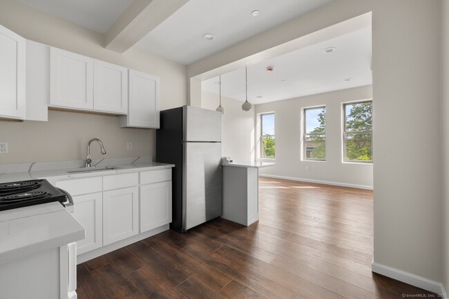 27 Main St in New Britain, CT - Building Photo - Building Photo