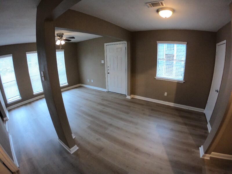 404 Manuel Dr in College Station, TX - Building Photo