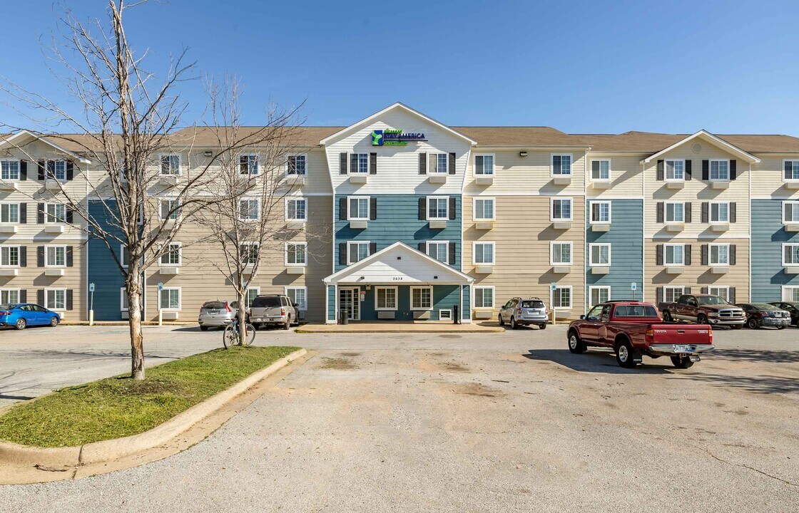 Furnished Studio-Fayetteville - I-49 in Fayetteville, AR - Building Photo