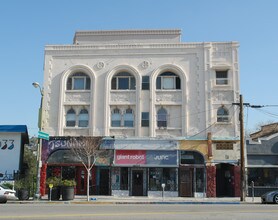 4013 W Sunset Blvd in Los Angeles, CA - Building Photo - Building Photo