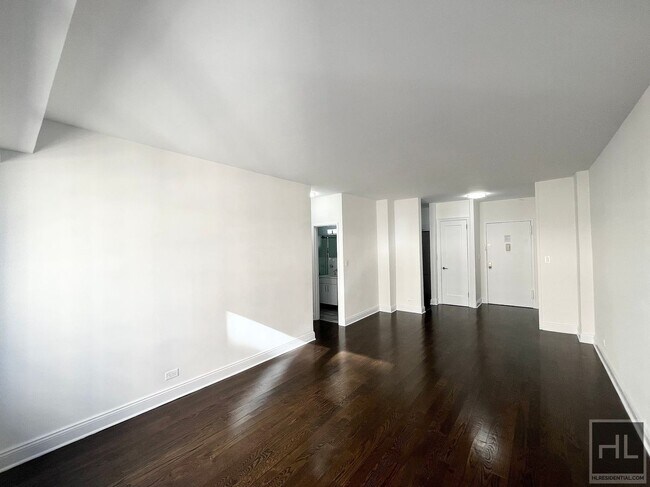 Luxury 5th Avenue Studio in New York, NY - Foto de edificio - Building Photo