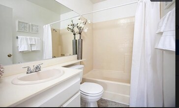 9332 Twin Trails Dr, Unit 9332 Twin Trails Dr in San Diego, CA - Building Photo - Building Photo