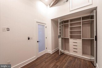 1211 Bainbridge St in Philadelphia, PA - Foto de edificio - Building Photo