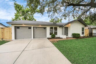 2008 Elmview Dr in Houston, TX - Building Photo - Building Photo