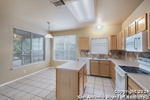 3409 Abbeville Dr in Schertz, TX - Foto de edificio - Building Photo