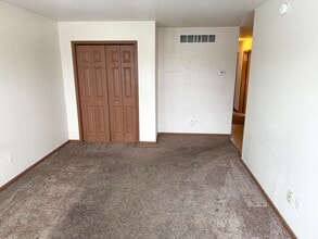 4180-4182 County Farm Rd in Jackson, MI - Building Photo - Building Photo