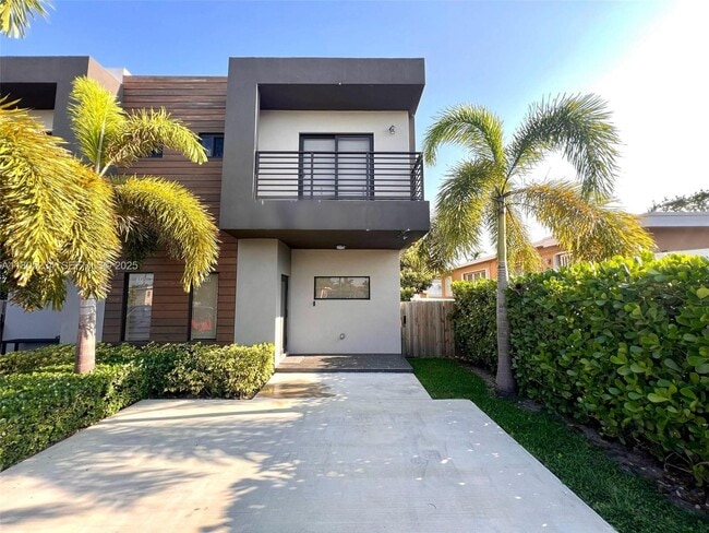 property at 8753 SW 34th St