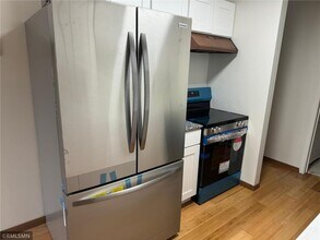 4530 Park Commons Dr-Unit -223 in Minneapolis, MN - Building Photo - Building Photo