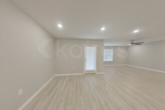 4750 Malay Cir in Pace, FL - Foto de edificio - Building Photo