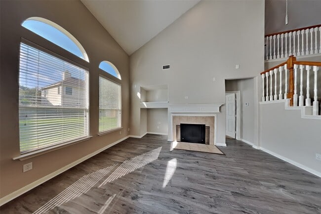 10307 Summit Bridge Ln in Houston, TX - Building Photo - Building Photo