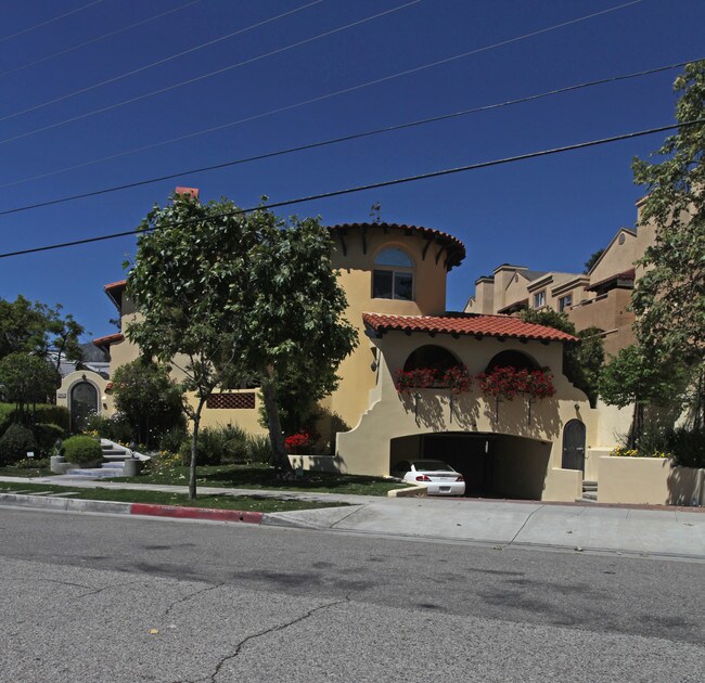 2753 Piedmont Ave in La Crescenta, CA - Building Photo - Building Photo