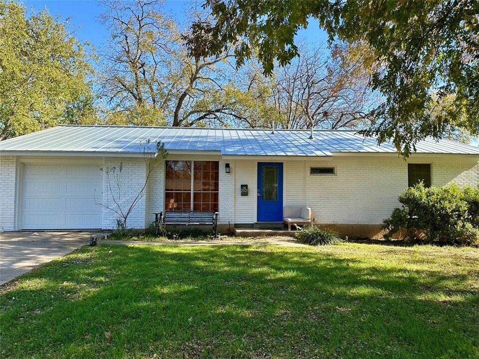 2507 East Side Dr in Austin, TX - Building Photo