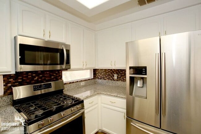 9491 Encanto Cavern Ct in Las Vegas, NV - Building Photo - Building Photo