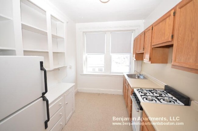 property at 1860 Commonwealth Ave