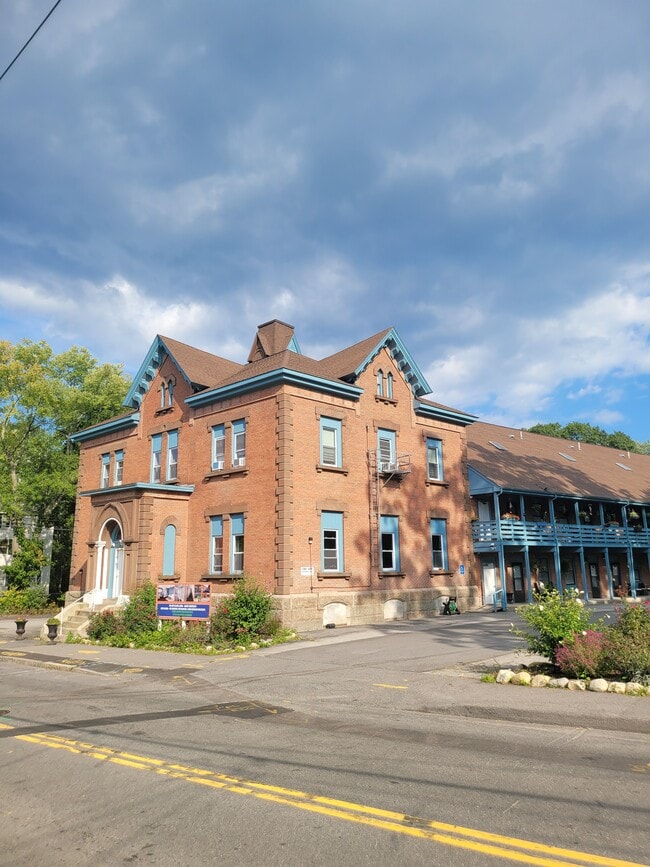 The Lofts on Mill River