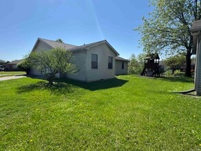 6155 Glacier Dr in Newburgh, IN - Building Photo - Building Photo