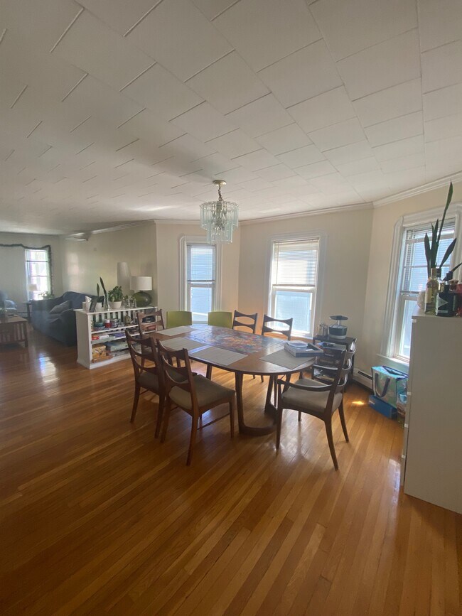 33 Winslow Ave, Unit 2