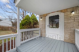 600 Camp Meeting Rd in Sewickley, PA - Building Photo - Building Photo