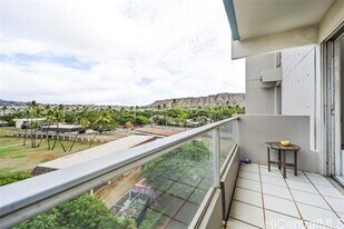 240 Makee Rd in Honolulu, HI - Building Photo